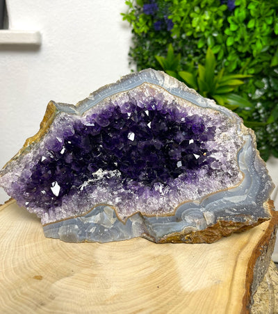 XL stehendes Uruguay Amethyst Designstück (AAA-Qualität)