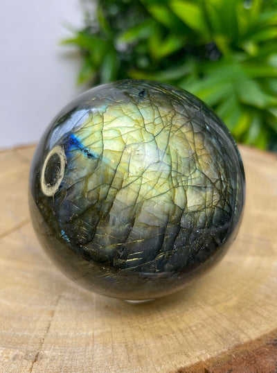 Große Labradorit Kugel - mit Schimmer