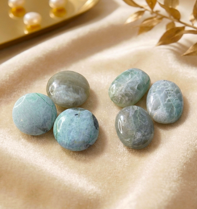 Große Grüner & grauer Mondstein Handschmeichler