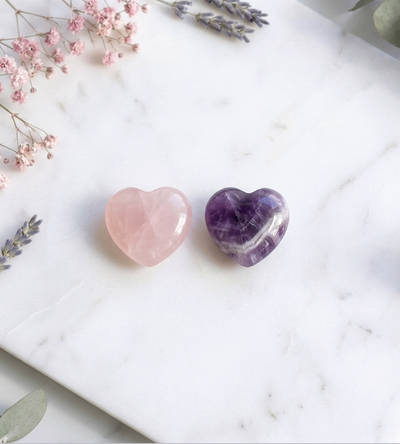 Chevron-Amethyst & Rosenquarz Herz (Set im Gold-Beutel)