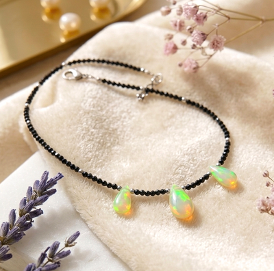 Exklusive Opal-Kette - mit Spinell (AAA-Qualität)