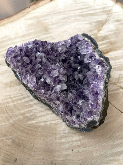 Mittelgroßes Amethyst Designstück
