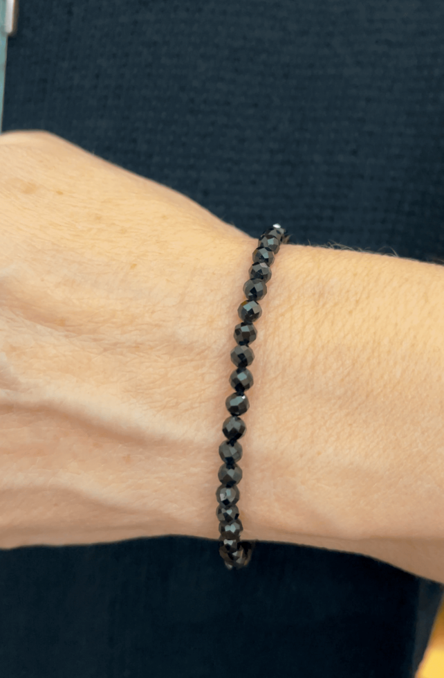 Schönes schwarzes Turmalin-Armband - mit 925er Silberverschluss
