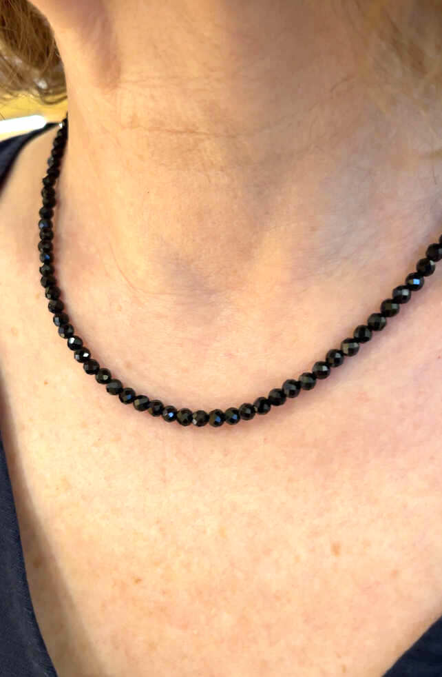 Schwarze Turmalin Halskette - Facettiert