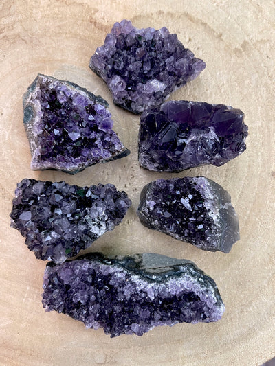 Dunkles Amethyst Designstück (Schöne Qualität)