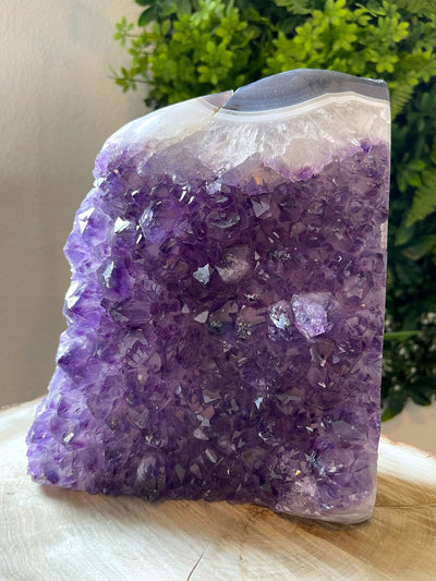 XXL stehendes Amethyst Designstück (AAA-Qualität)
