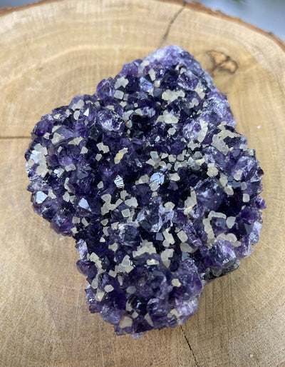 Dunkles Amethyst Designstück (Schöne Qualität)