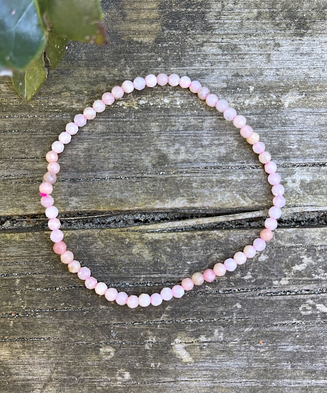 Facettiertes Pink Opal Armband