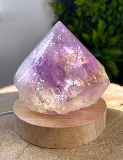 XL Amethyst Lampe - mit LED-Ständer