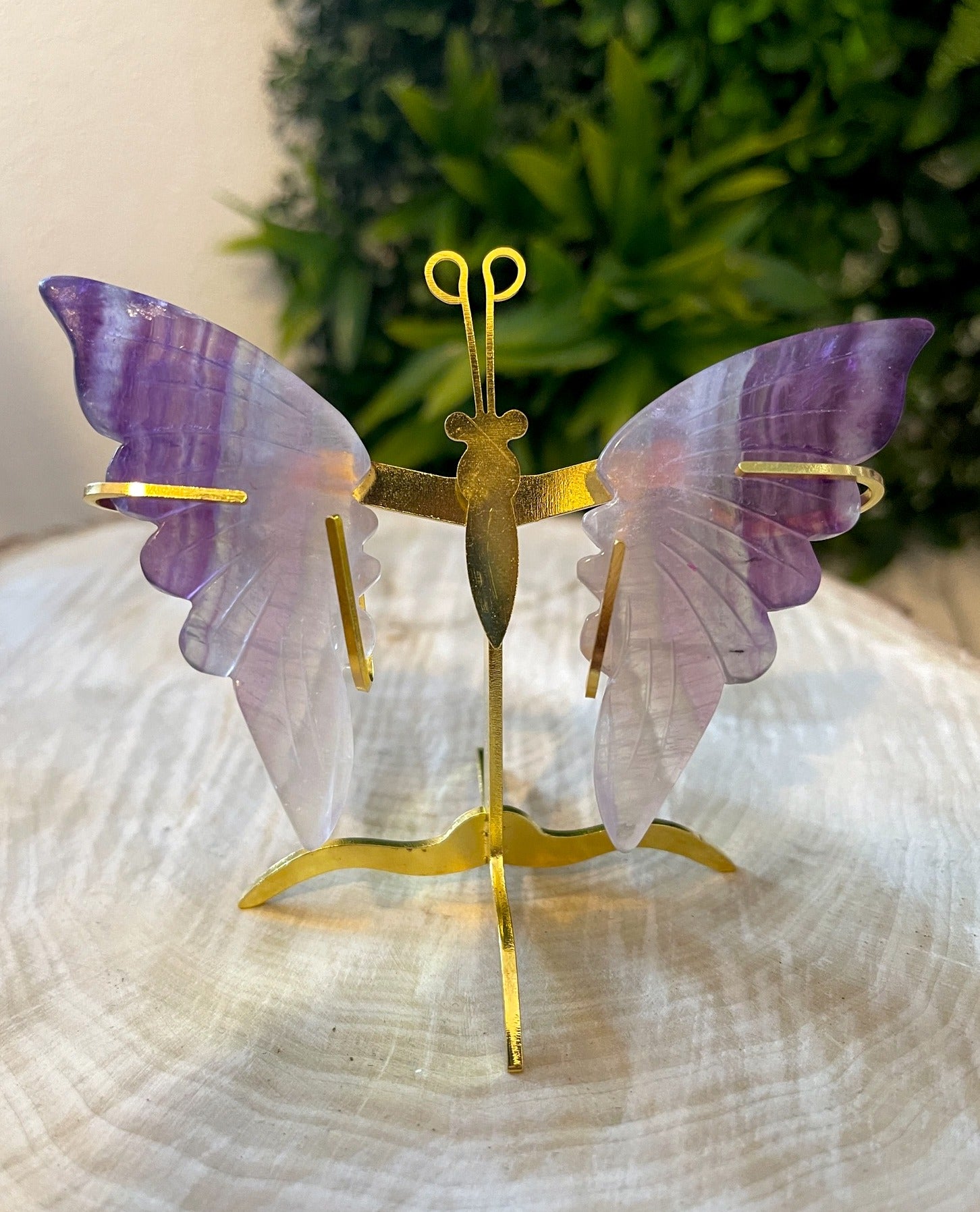 Schmetterling aus Fluorit - mit Goldständer (A-Qualität)