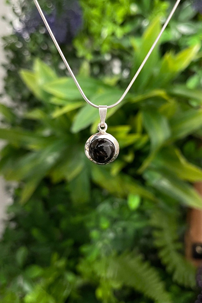 Schwarzer Turmalin Silberkette – dezente Eleganz mit Schutzwirkung