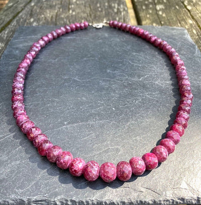 Rubin Halskette