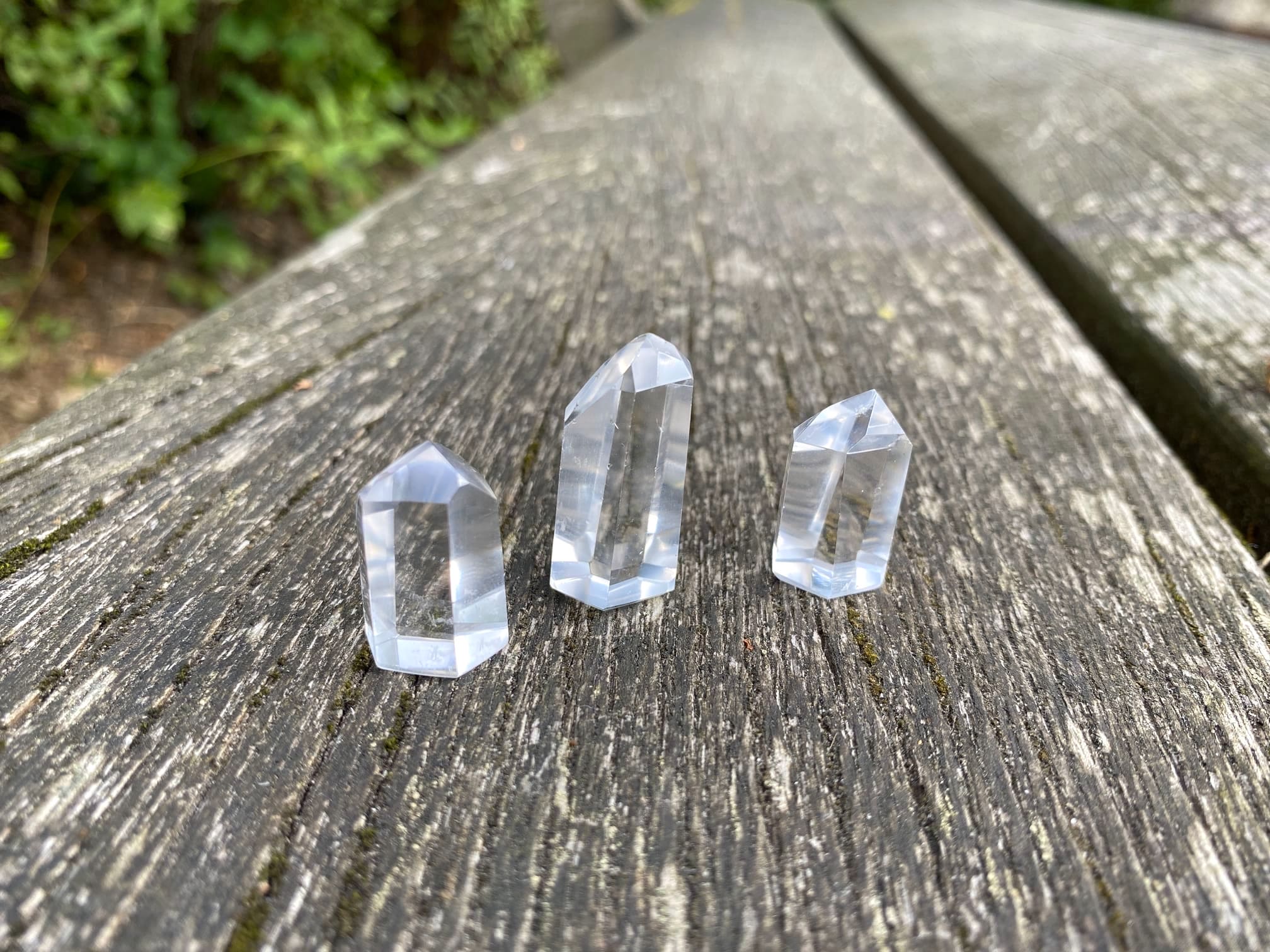 3 kleine Bergkristall-Spitzen (AAA-Qualität)